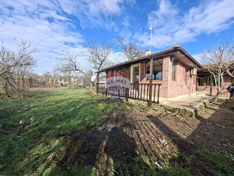 Продава се Къща в с. Осеново, Област Варна - 70 кв.м за 867 €/кв.м - Снимка #1