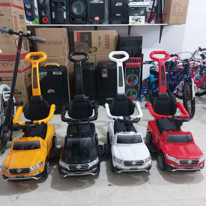 Машинки толокар. Новые в Атырау