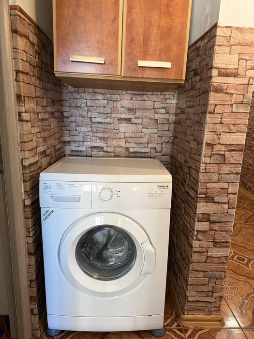 Apartament 3 camere decomandat de inchiriat in cartier Nioua
