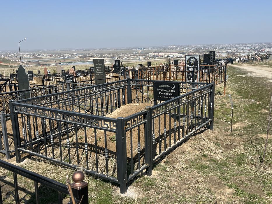 Шымкент памиятник кок тас