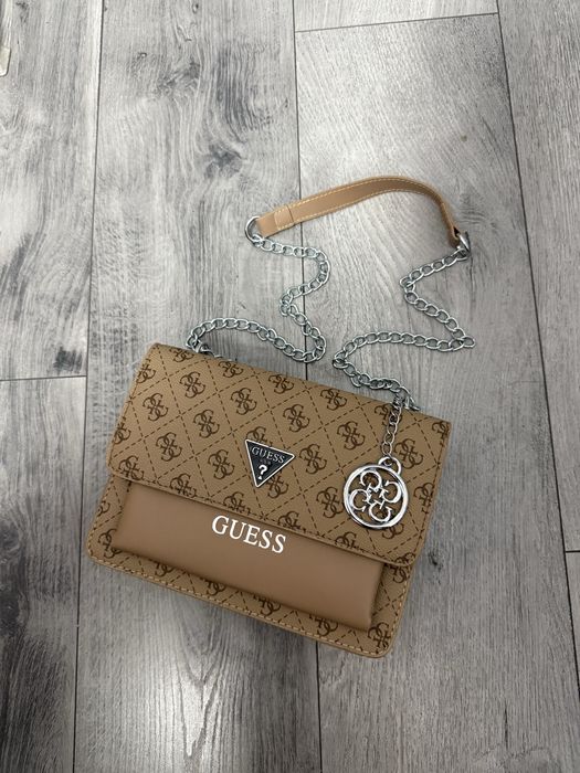Geanta Guess de umar