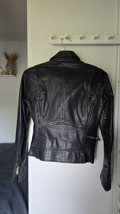 Geaca de piele naturala Bershka