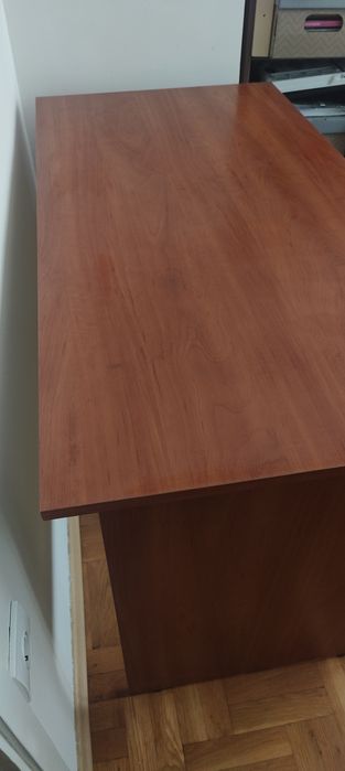 Бюро за офис или детска стая