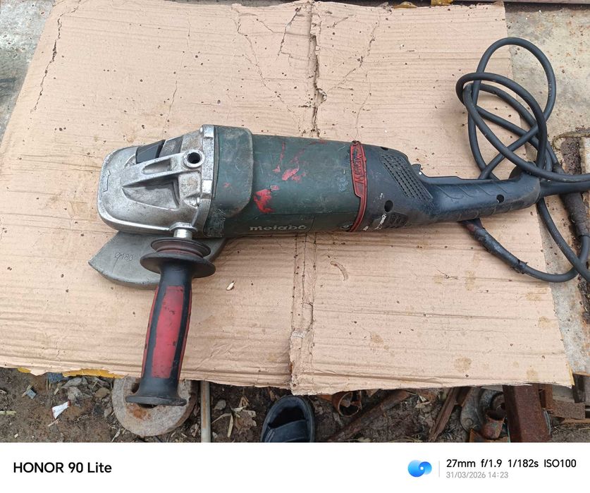 Болгарка Метабо.