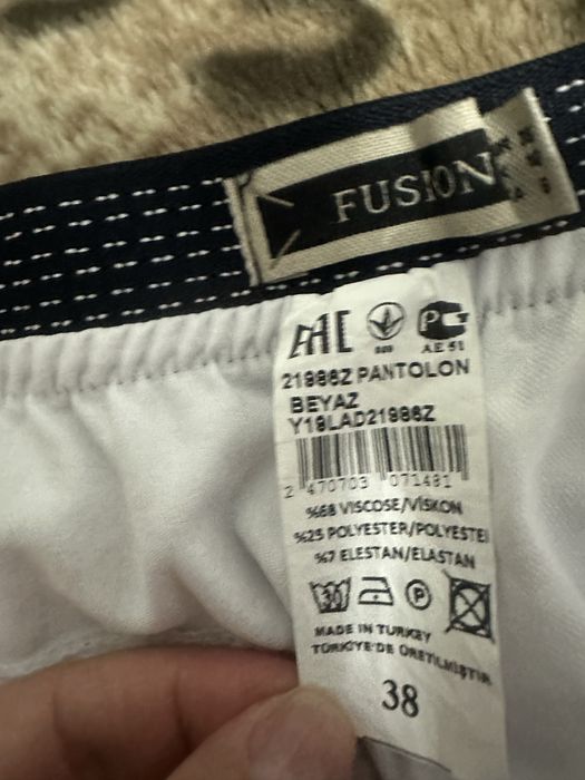 Новые брюки 38 р