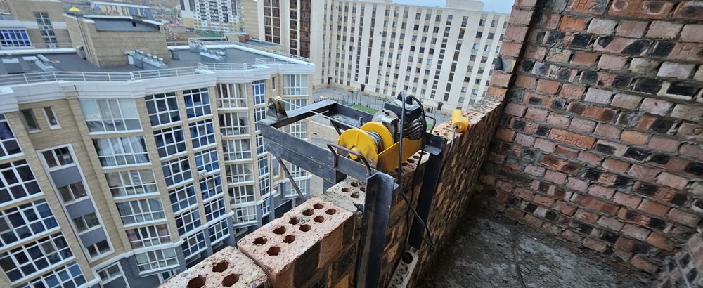 Лебётка для подъёма стройматериалы