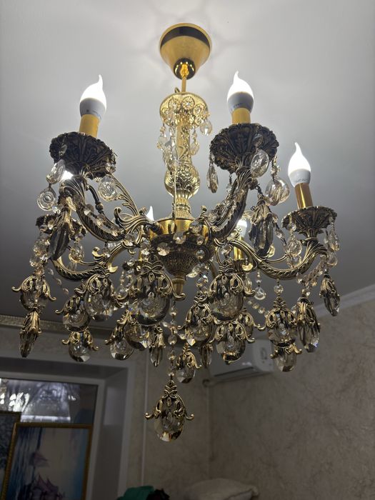 продам люстру