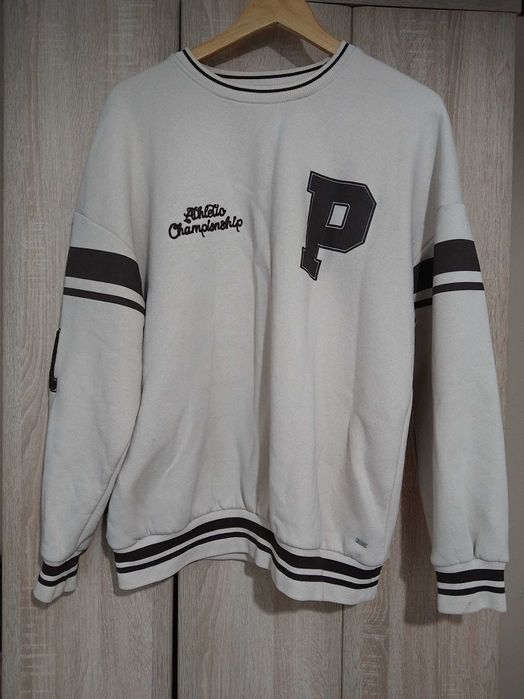 Бежаво худи с малко кафяво