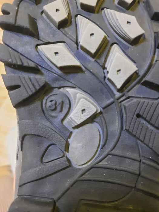 Продам детские сапожки