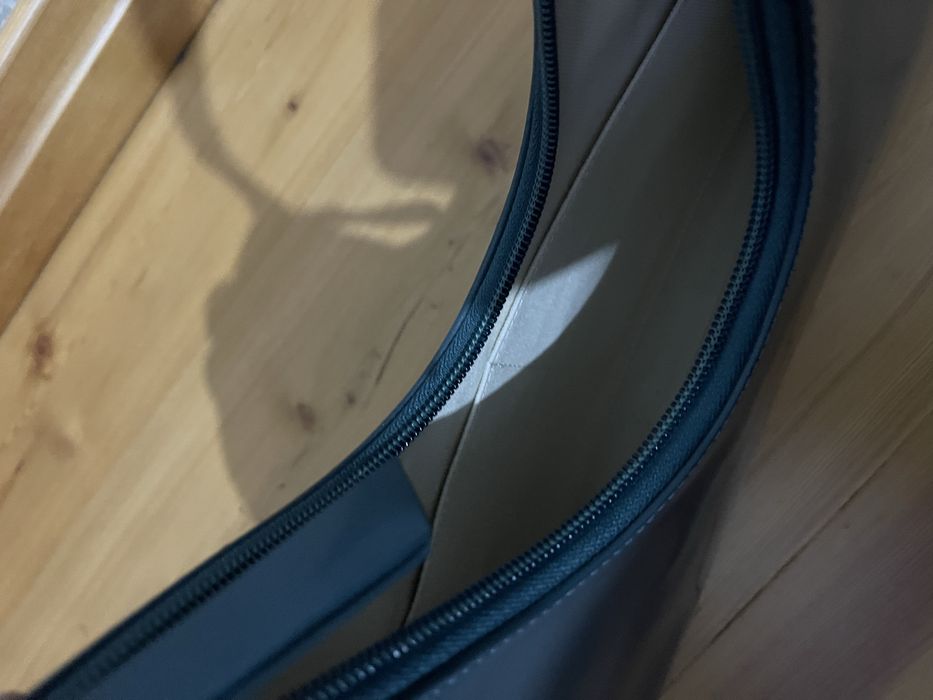 Дамска чатна By Far