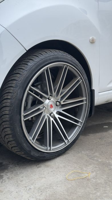 17 vossen diska balonlari bn sotiladi