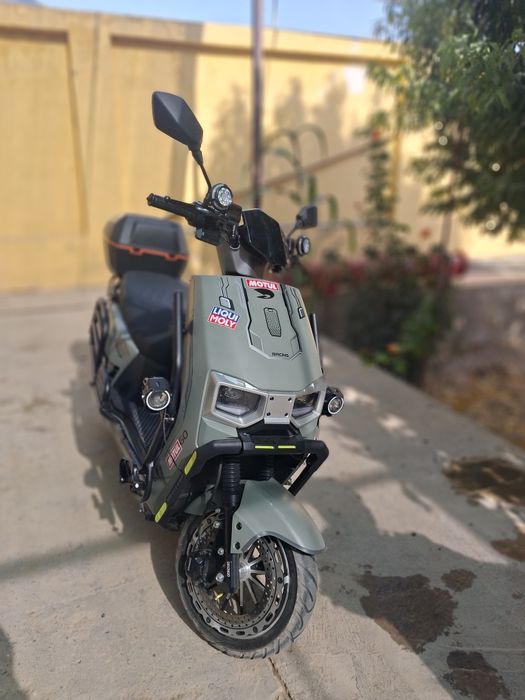 Elektro Skuter sotiladi