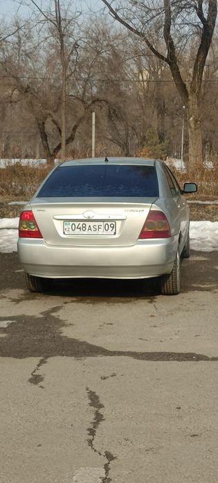 Машина Тойота Королла