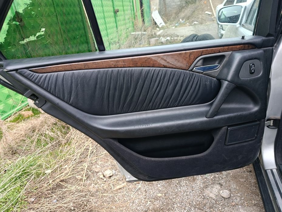 Мерседес 210. Рестайлинг