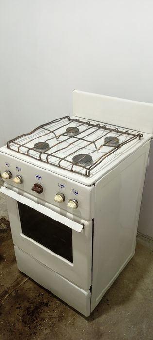 Продам газ плиту