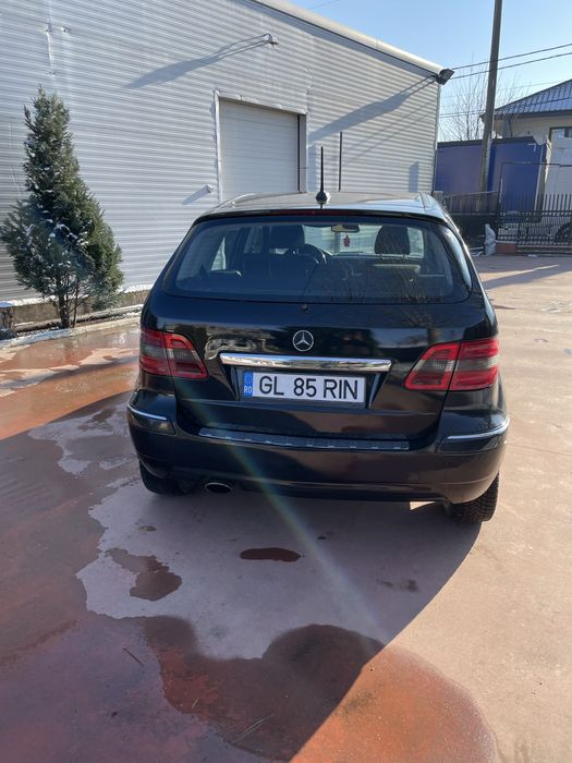 Vand Mercedes B 200 2010