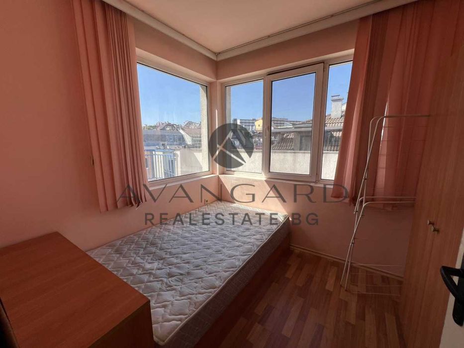 Продава се Тристаен апартамент в Пловдив, Кършияка - 100 кв.м за 2050 €/кв.м - Снимка #4