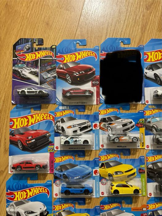 Продаю коллекцию Hot Wheels
