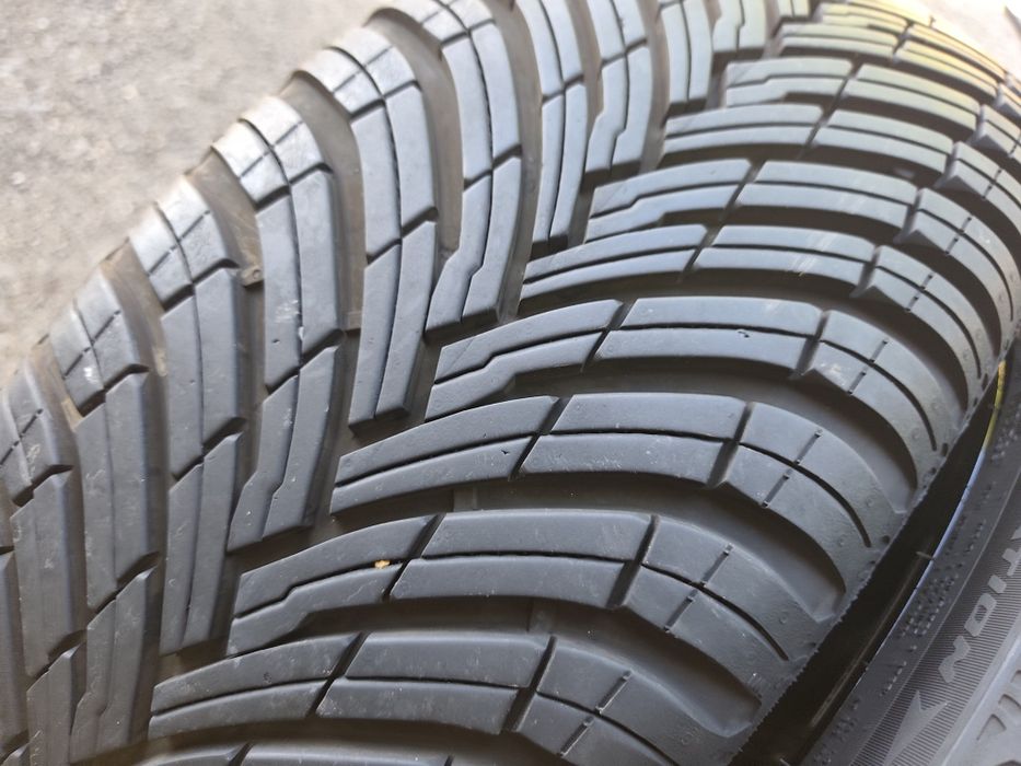 205/45/17" 4бр Pirelli cinturato all season, dot0325,7mm