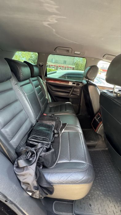 Продам срочо Volkswagen Touareg