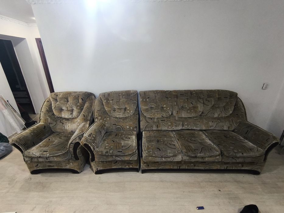 Продам диван и кресло