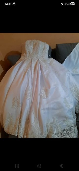 De vanzare rochie mireasa