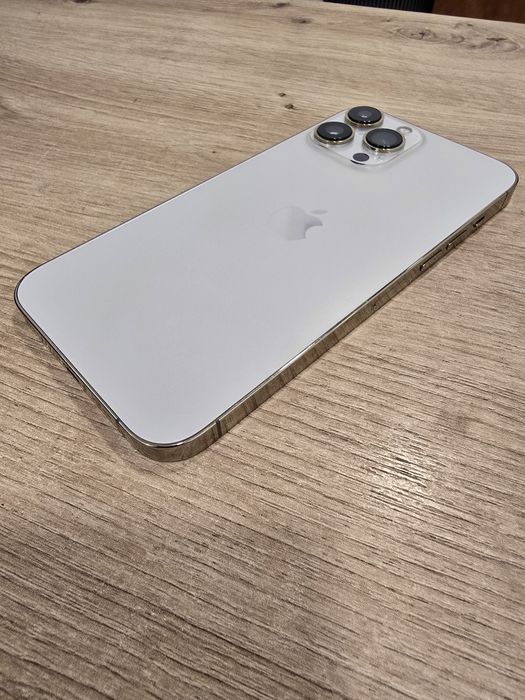iphone 13 pro max gold second hand si noi de vanzare • Anunturi