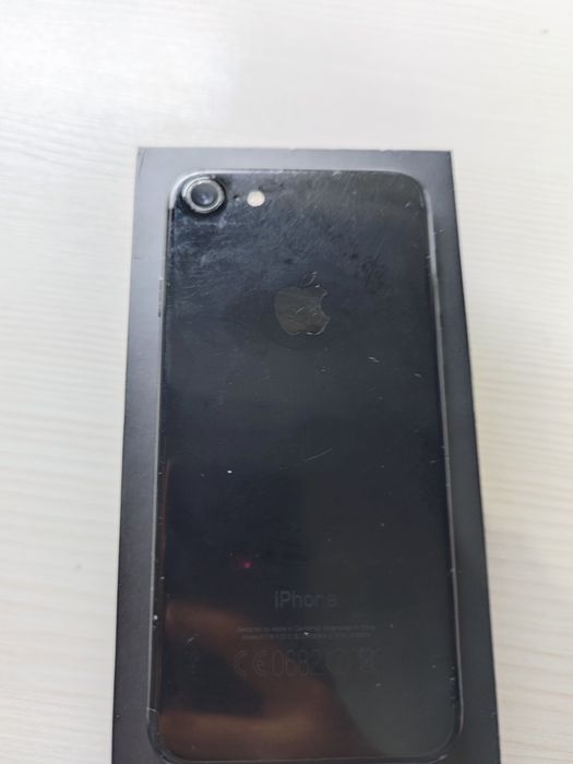 Продам iPhone 7 128 ГБ АКБ 100%