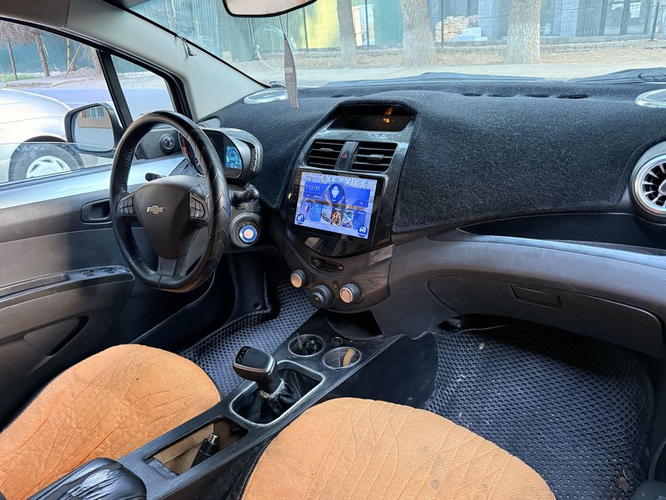 Chevrolet spark 2015 MT arenda