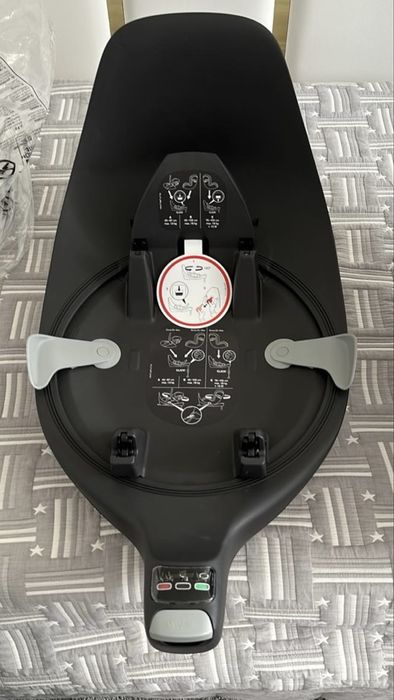 Електрическа количка Cybex e-priam + столче с база