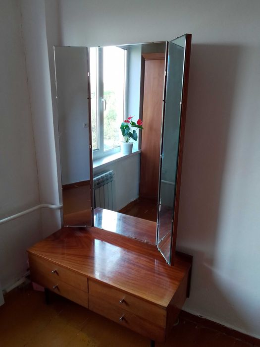 Трельяж зеркальный