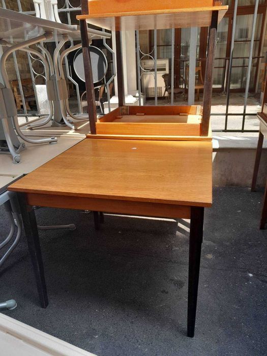 Хотелско обзавеждане