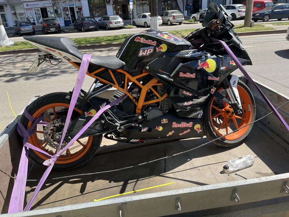 vând ktm rc de 125