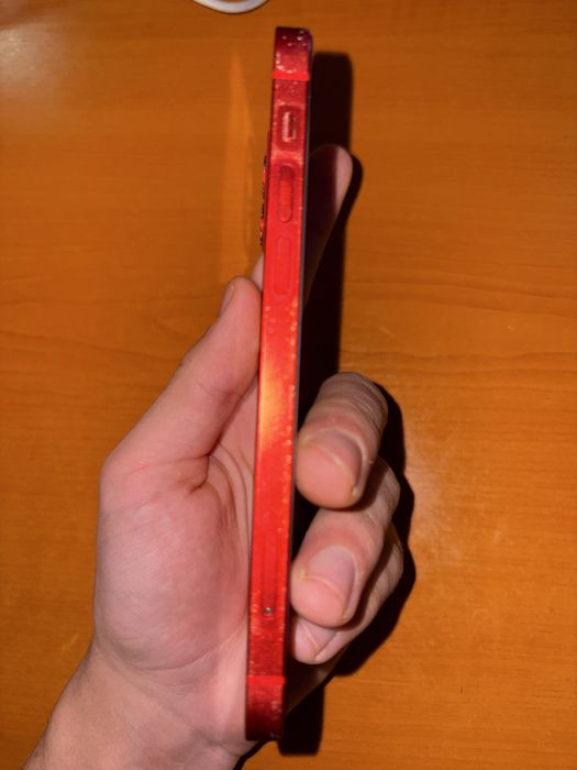 Vand Iphone 12 Red Limited Edition