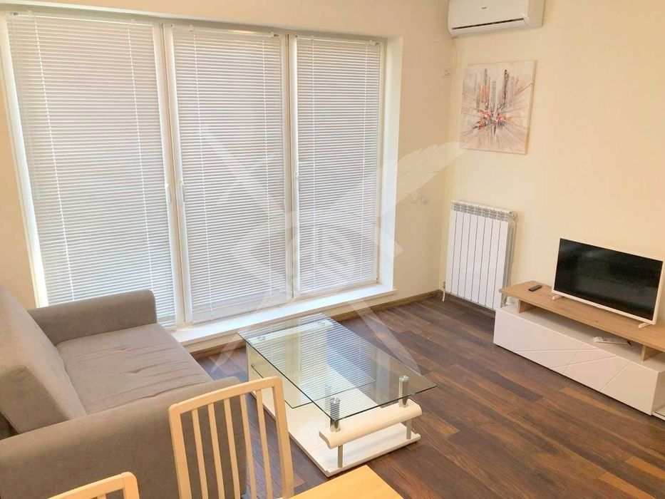 Дава се под наем Двустаен апартамент в София, Изгрев - 52 кв.м за 698.19 € - Снимка #1