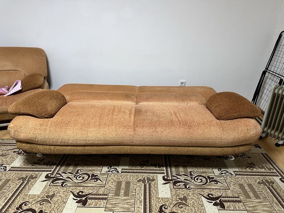 Продам Диван с креслом