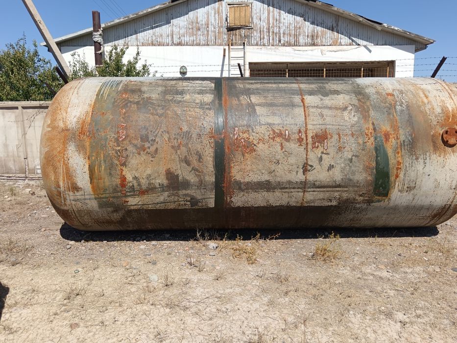 Продам цистерны эмаль 16 куб