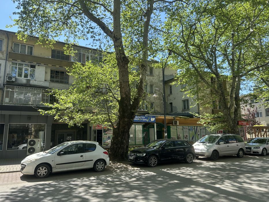 Имоти Силистра продава двустаен апартамент в центъра