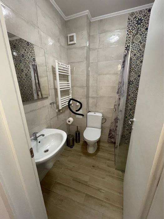 Inchiriez apartament 3 camere