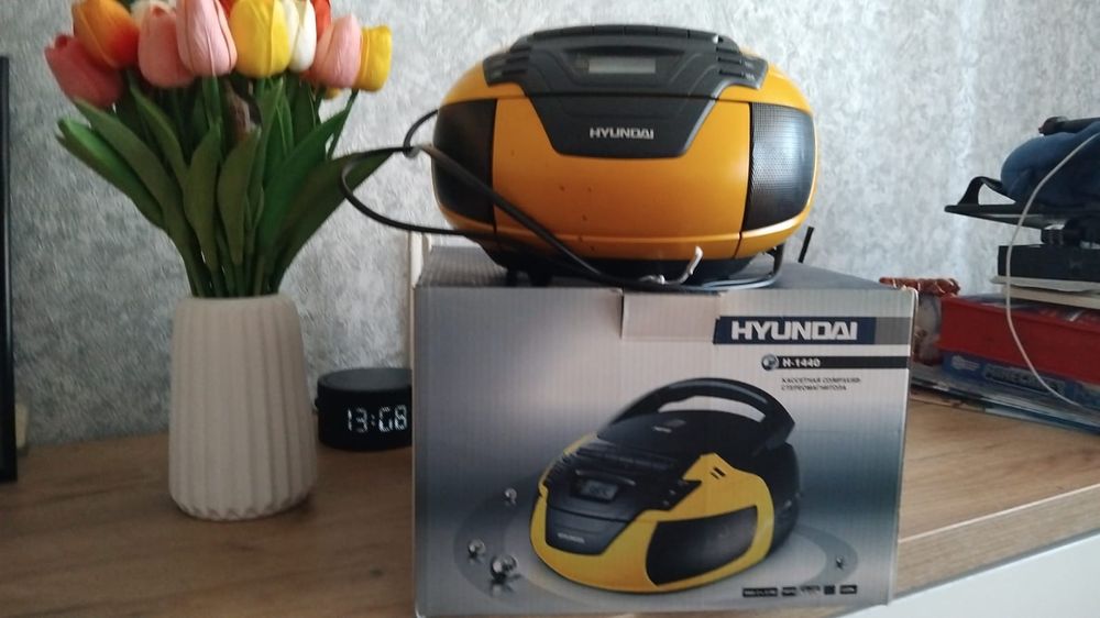 Магнитола диски+касеты. под раритет