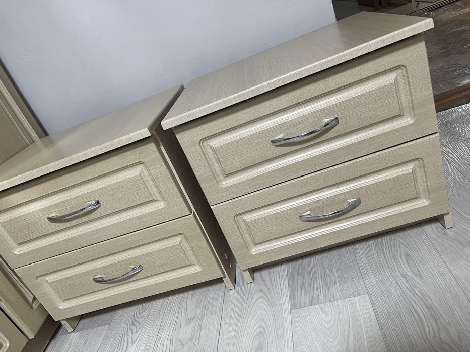 Продам две тумбочки