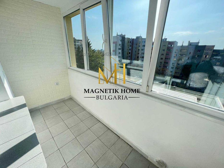 Чудесен тристаен апартамент до ”БЧК” в свободна зона за паркиране