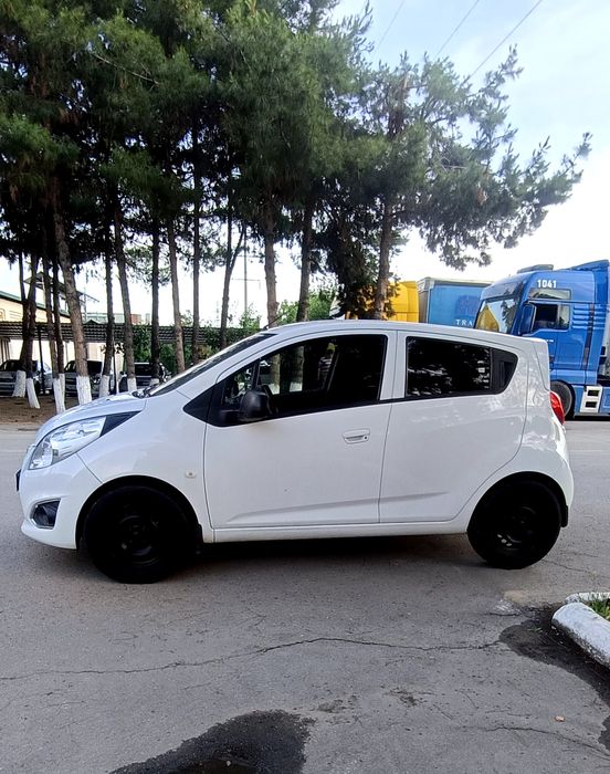 Spark 2018 mexanika 2 chi pozitsiya 154000km TOZA!