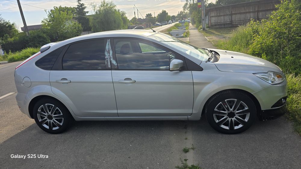 Ford focus 1.6 benzina