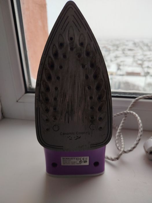 Продам утюг scarlet