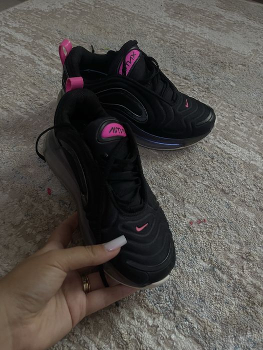 Nike Air Max 720