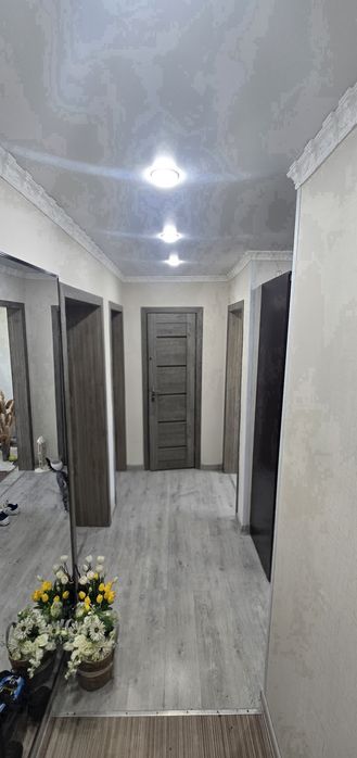 Продам 3х комнатную перепланированную из 4х комнатной.