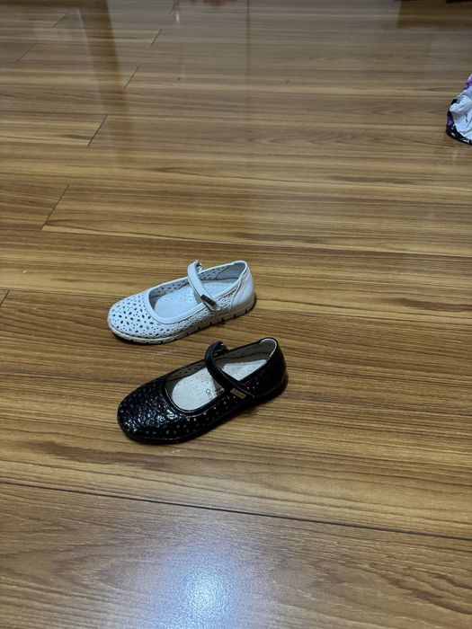 Продам детскую обувь