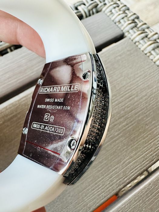 Ceas dama pietre semipretioase nou ! Nefolosit ! Curea silicon