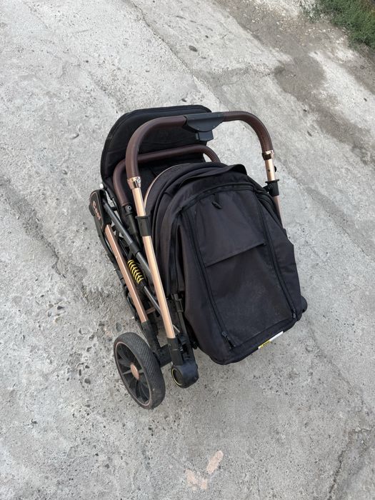 коляска в хорошем состоянии